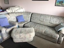 L-Couch/Eckcouch mit Schlaffunktion, separater Fußstütze und Sessel VHB