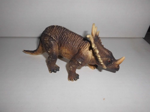 Bully land styracosaurus - bully,