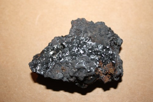 Pyrolusit mina haiti - pyrolusit,