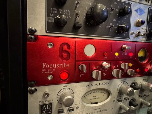 Focusrite red6 mic - preamp, eq