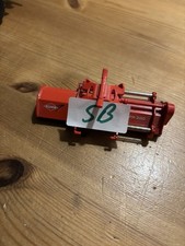 Siku Farmer 2454 1:32 Kuhn