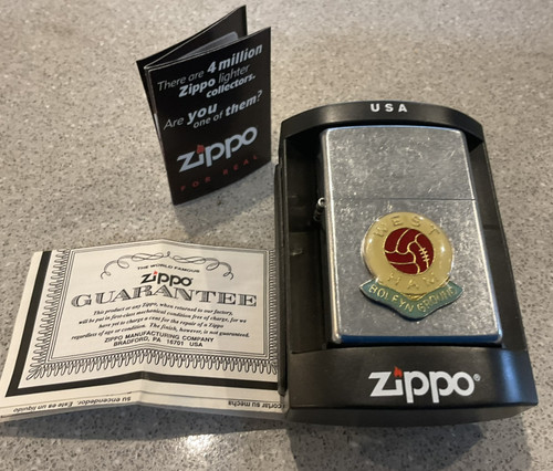 Brandneu 2004 zippo feuerzeug - brandneu,