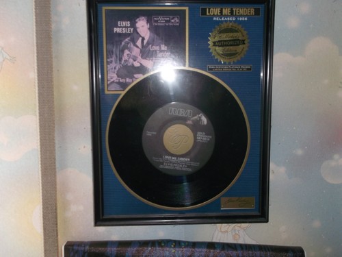 Elvis presley love - presley, me