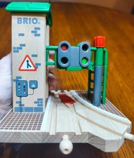 BRIO 33674 kleines Stellwerk mit Ampel und Weiche, mechanisch