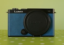 Panasonic Lumix DC-S9 Body Night Blue Vollformat Systemkamera