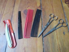 Frisier-Set Friseur-Schere Scheren Kämme Rasiermesser vintage Hercules Kamm