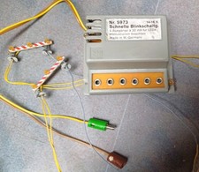 H0/N Spur von BUSCH 5973+5906, Baustellen Absperrung, blinkend, TOP, von Anlage