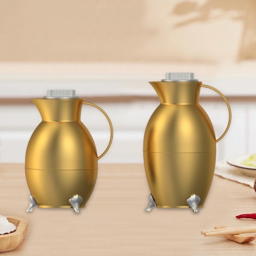 Arabischer wasserkocher mit - wasserkocher,