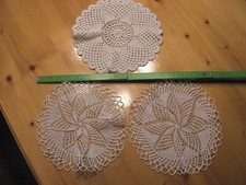 3 kleine Deckchen aus Omas Wäscheschrank (2)