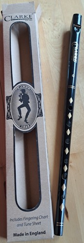 Black whistle irische - black, whistle,