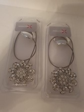 2  Stück Magnetische Raffhalter mit magnetverschluss/Blumenbrosche