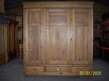 SEHR SCHÖNER GROSSER WEICHHOLZ KLEIDERSCHRANK ( 3 TÜRIG ) KOMPLETT ZERLEGBAR