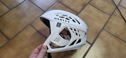 Oakley wtr icon - oakley,