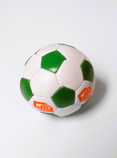 kleiner Ball Wurfball Fußball grün weiß - Reklame / Werbung - Fuji