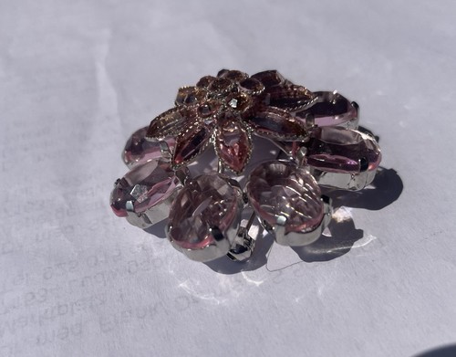 Elegante brosche mit - elegante, rosa