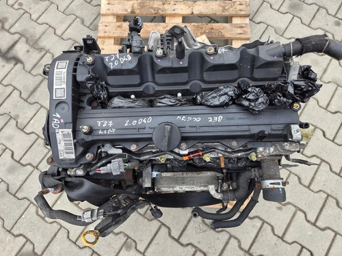 Motor toyota corolla avensis - motor,