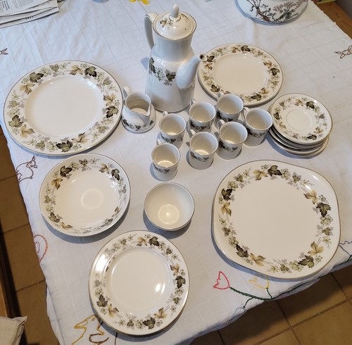 Royal doulton larchmont - royal, tc1019