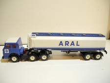 SIKU V288 HENSCHEL F201S-2A