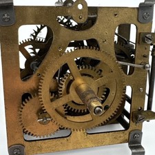 Altes Uhrwerk  Wanduhr