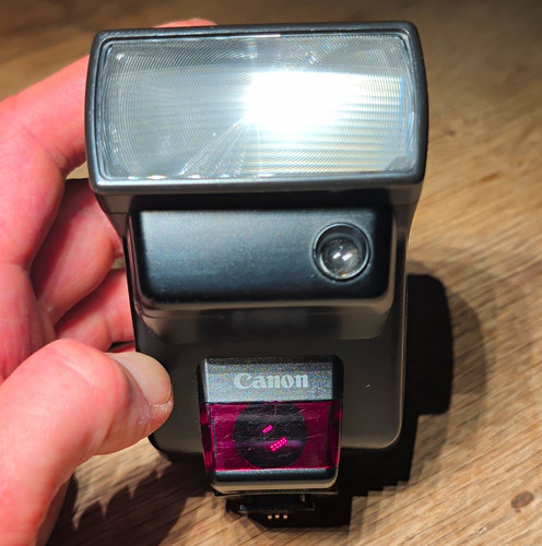 Canon speedlite 300ez - canon,