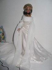 Herzogin der Diamanten blonde