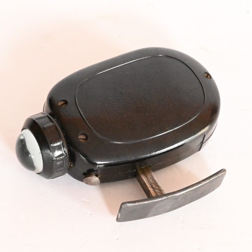 Vintage dynamo taschenlampe - vintage, dynamo‑taschenlampe