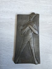 Buderus Kunstguss Wandrelief