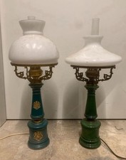 Zwei   Petroleum Lampe Groß 70cm Elektrisch Grün Glass Schirm Messing 