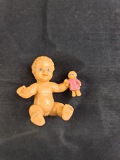Puppe mit kleiner Puppe