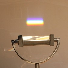 Optisches glas dreiecksprisma - optisches, glas-dreiecksprisma
