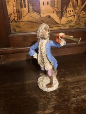 Meissen Figur Trompeter aus der Affenkapelle 19 Jahrhundert. Porzellan