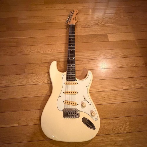 Fender japan sts - fender,