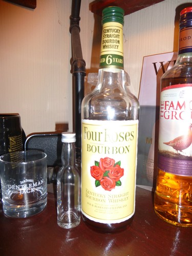 Four roses bourbon jahre - four,