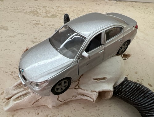 Siku 1045 bmw limousine 545i - bmw,