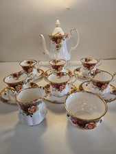 Schöner Zustand ROYAL ALBERT