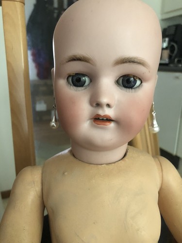 Große antike puppe von - von, simon