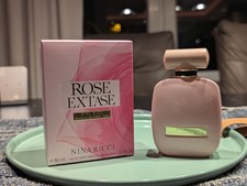 Nina Ricci – L’Extase Rose Extase Eau de Toilette 50 ml –  ca. 95 ml entahlten