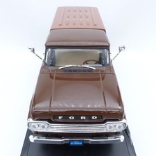 Road signature 92317 ford - 1:18,