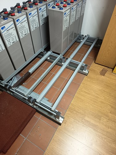 Batteriegestell für opzv - batteriegestell,