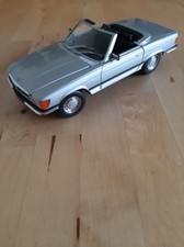 Sun Star Metal Die Cast Mercedes Benz 350 SL 1:18 grau (7091)