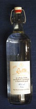 je 1 Liter Quittenbrand und 1