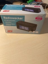 Radiowecker mit USB A Ladefunktion dimmbares Display OVP