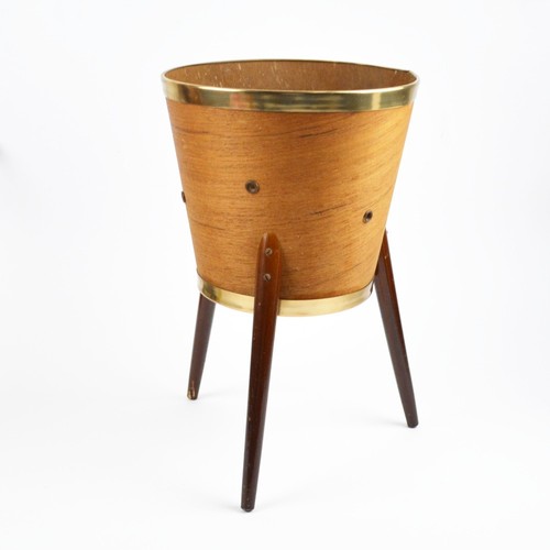 Vintage tripod planter - tripod,