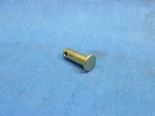 Yamaha 90240-06076. OEM Clevis