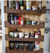 Handgefertigtes Gewürzregal