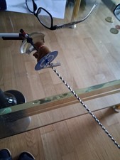 Lbz Bären Die an Einer Stange Rauf Und Runter Steigen