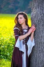 Gothic Mittelalter Kleid Gewand Ermina braun natur Schnürung  34 36 38 40 42 44