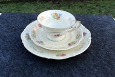 Altes Sammeltassen Gedeck