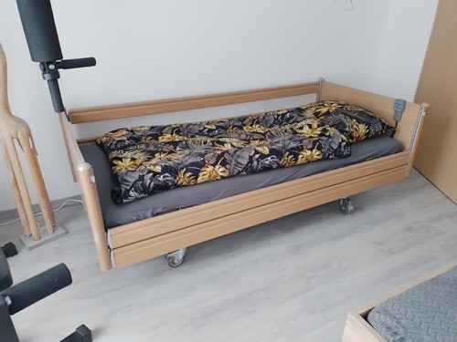 Pflegebett elektrisch - pflegebett,