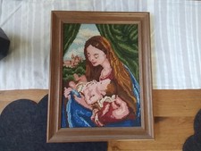 Gobelin Bild, Echtholzrahmen,  Mutter mit Baby,  48 x 38 cm, Handgestickt